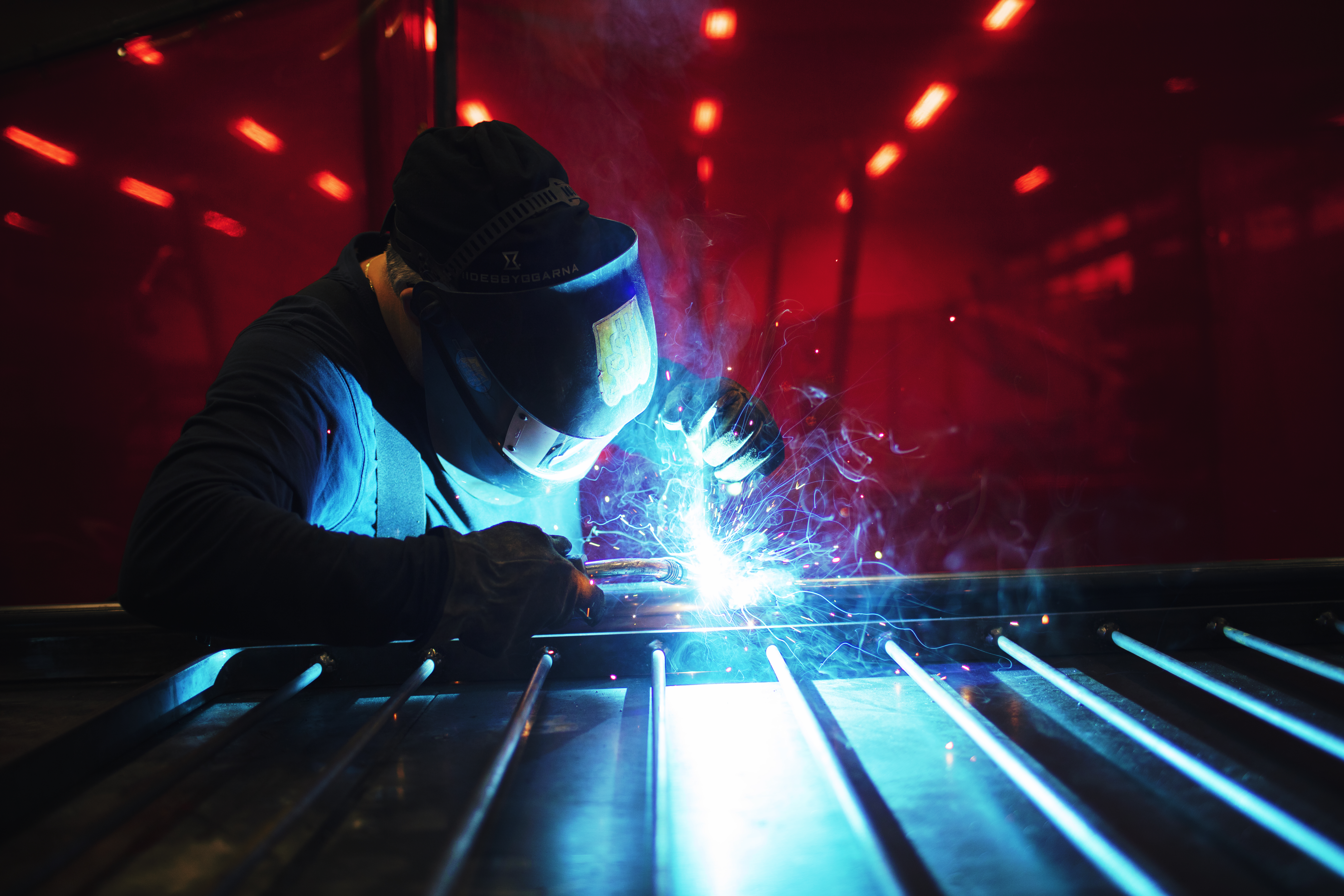 blixtljuset-smed-stal